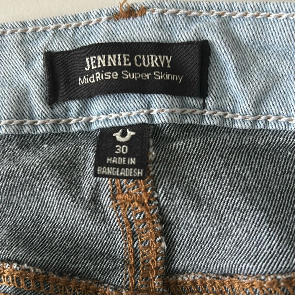 True Religion “Jennie Curvy” size 30